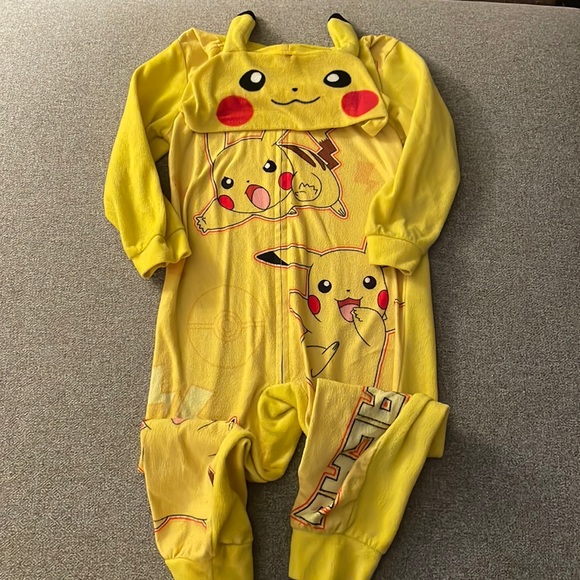 Pokemon Other - 5/$15- Pokémon pajamas size 4